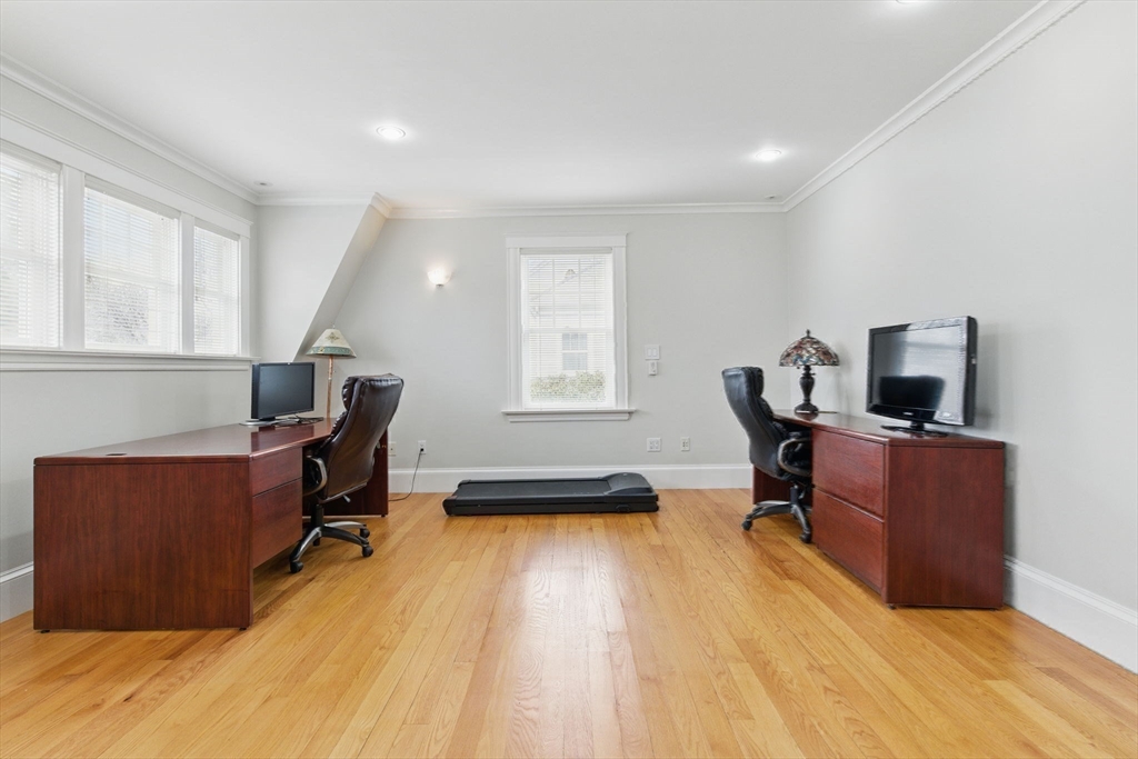 6 Foster Rd