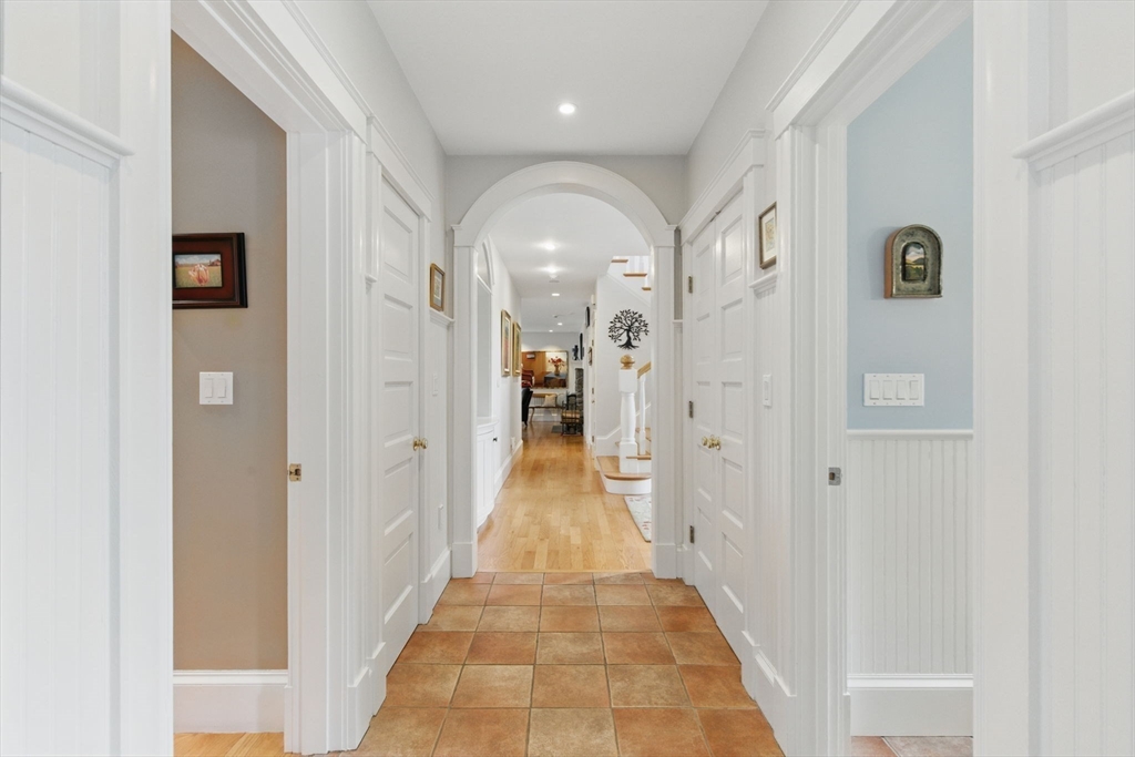 6 Foster Rd
