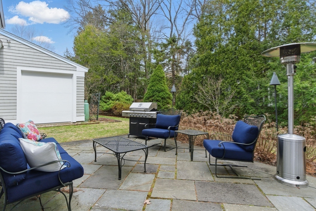 6 Foster Rd