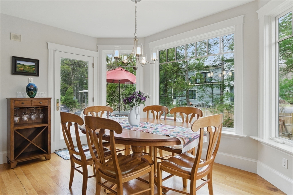 6 Foster Rd
