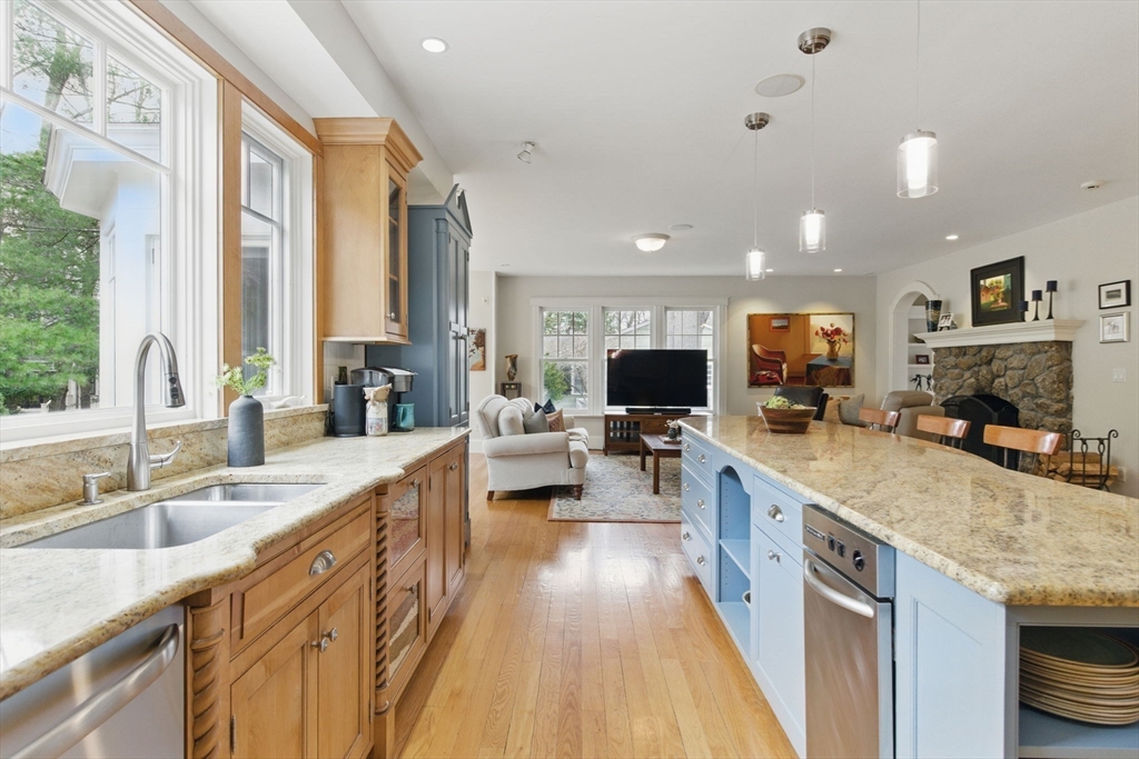 6 Foster Rd