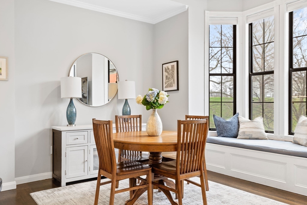 13 Monument Sq # 2