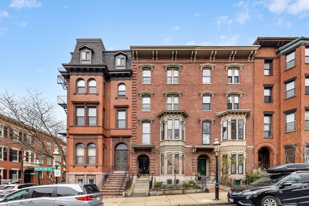 13 Monument Sq # 2
