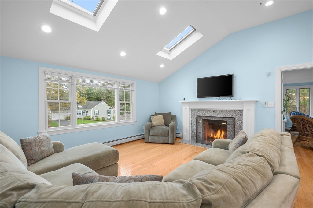 359 Lake Elizabeth Dr