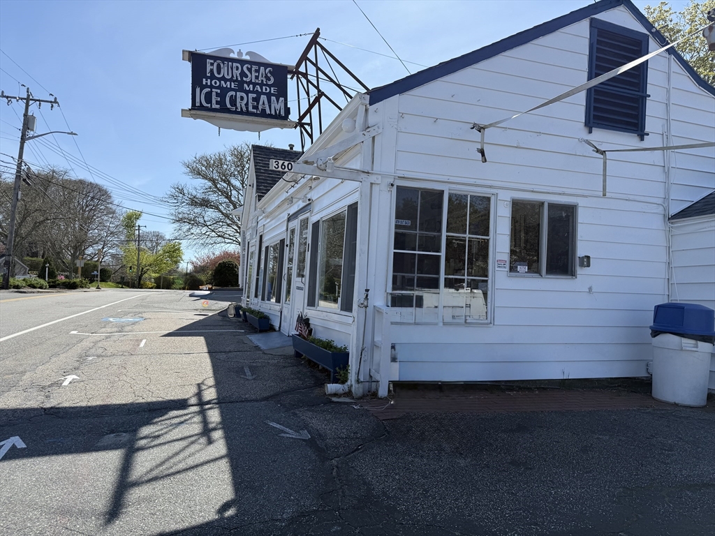 359 Lake Elizabeth Dr