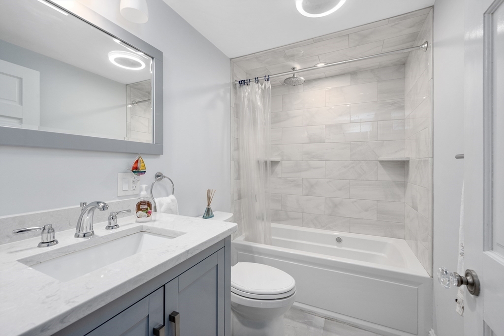 359 Lake Elizabeth Dr