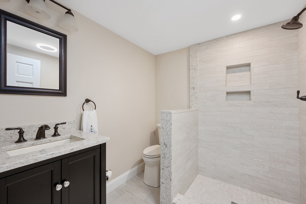 359 Lake Elizabeth Dr