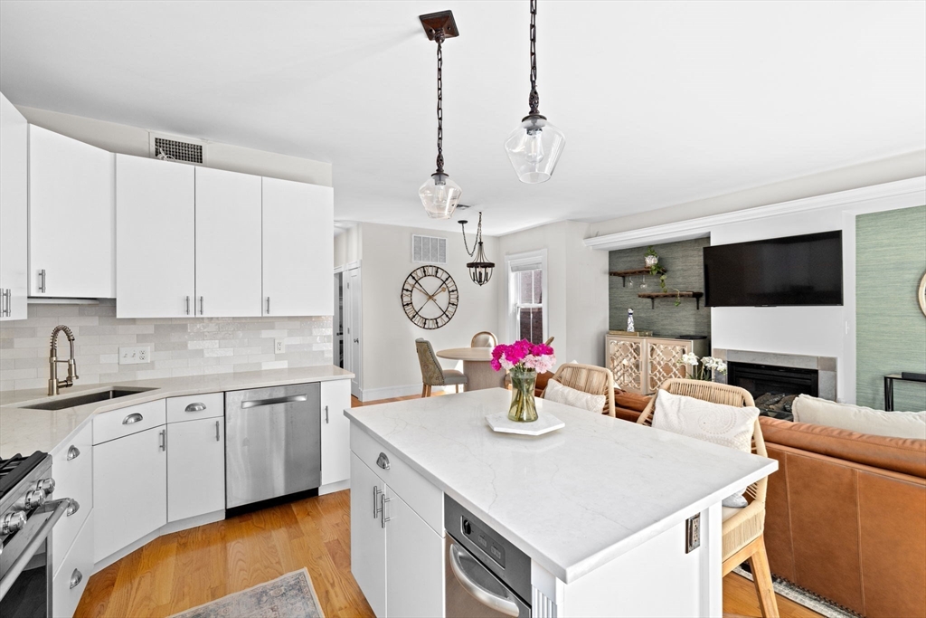 471 E 3rd St. # 2