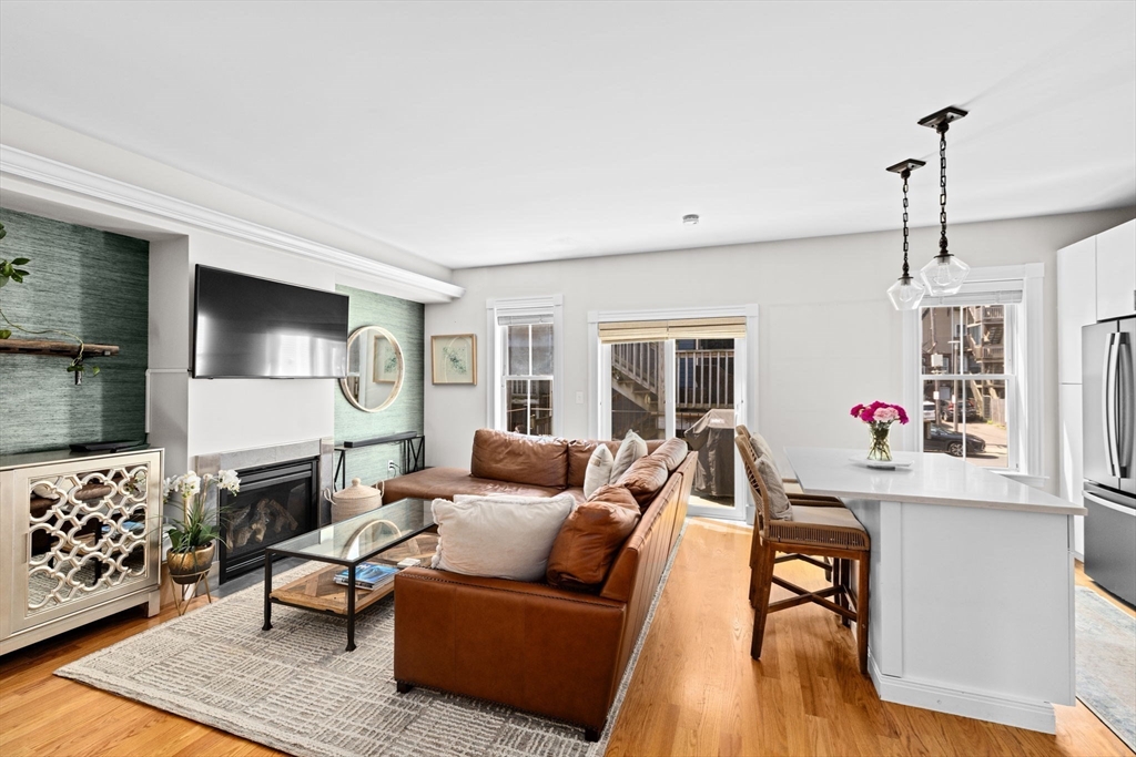 471 E 3rd St. # 2