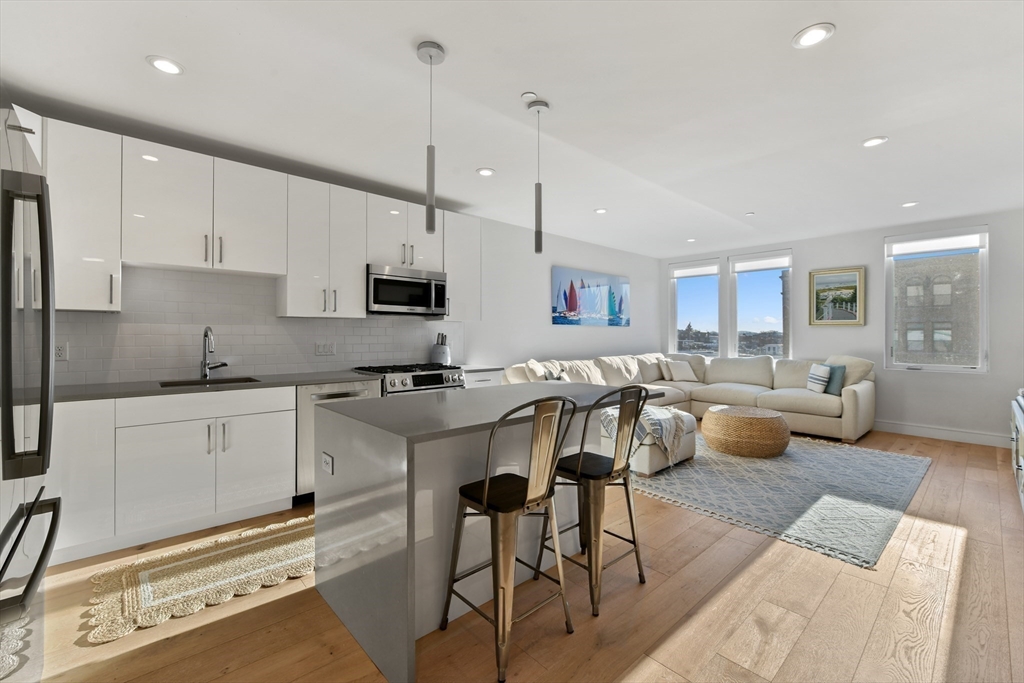 420 West Broadway # 409