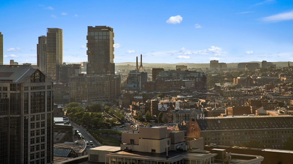 85 East India Row # 25H