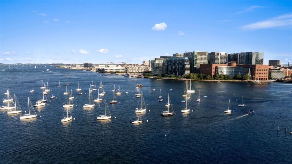 85 East India Row # 25H