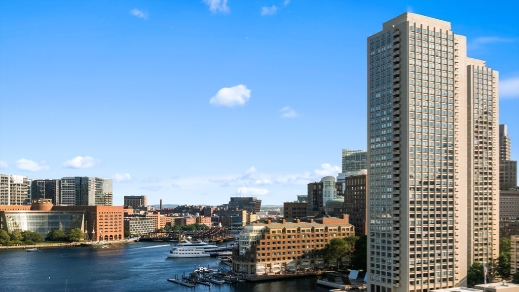 85 East India Row # 25H