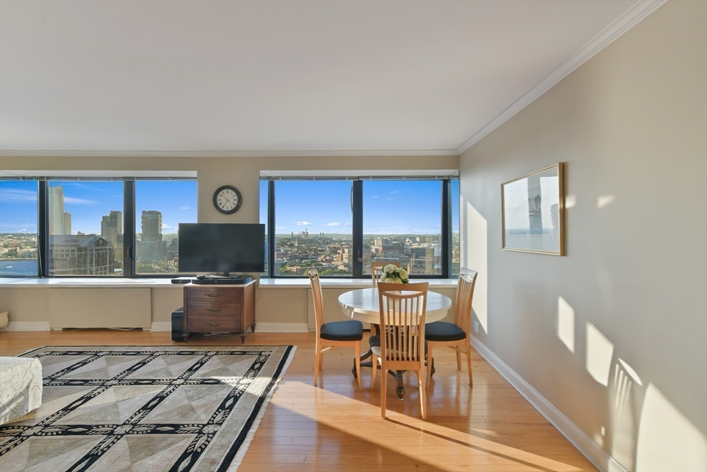 85 East India Row # 25H