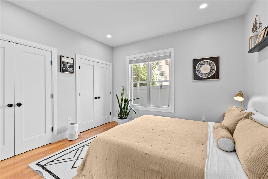 176 W 7th St. # 1
