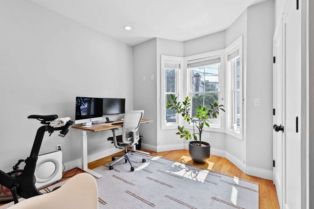 176 W 7th St. # 1