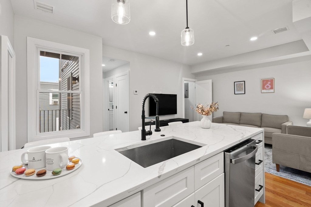 174 W 7th St. # 2