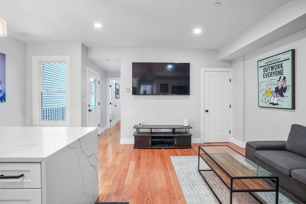 174 W 7th St. # 2