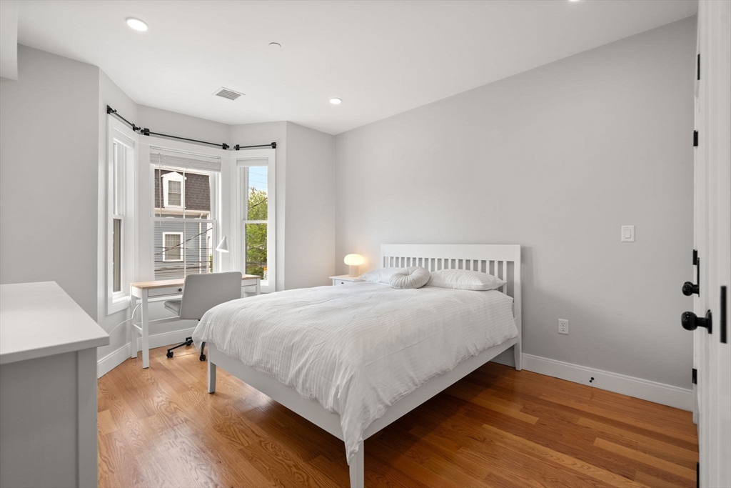 174 W 7th St. # 2
