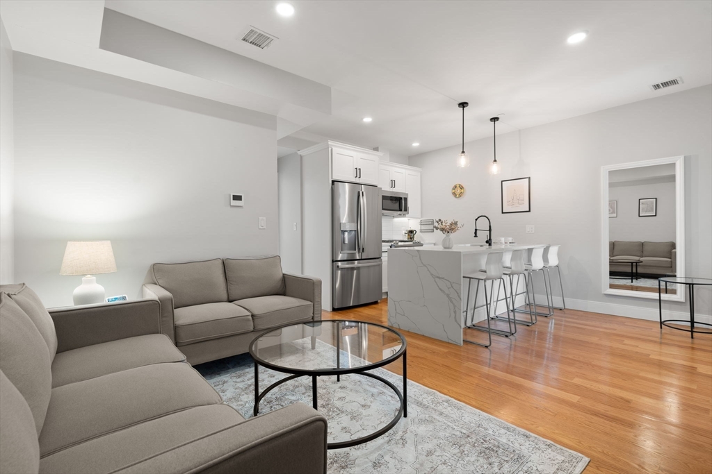174 W 7th St. # 2