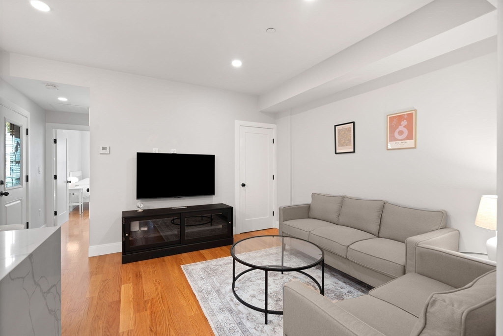 174 W 7th St. # 2