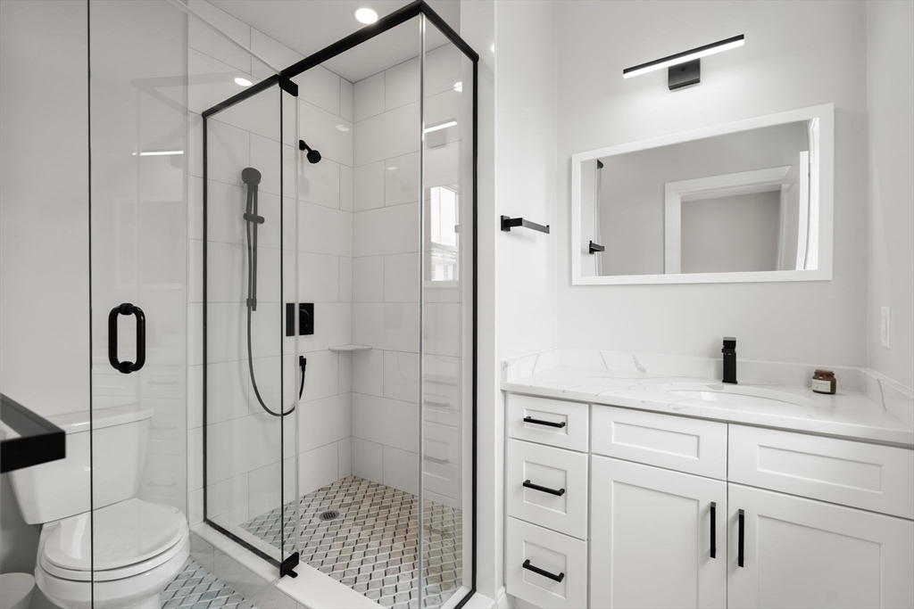 174 W 7th St. # 2