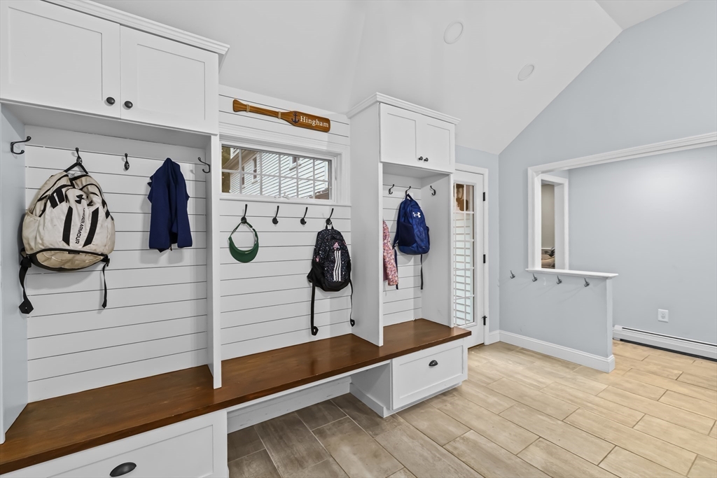 11 Golfview Dr