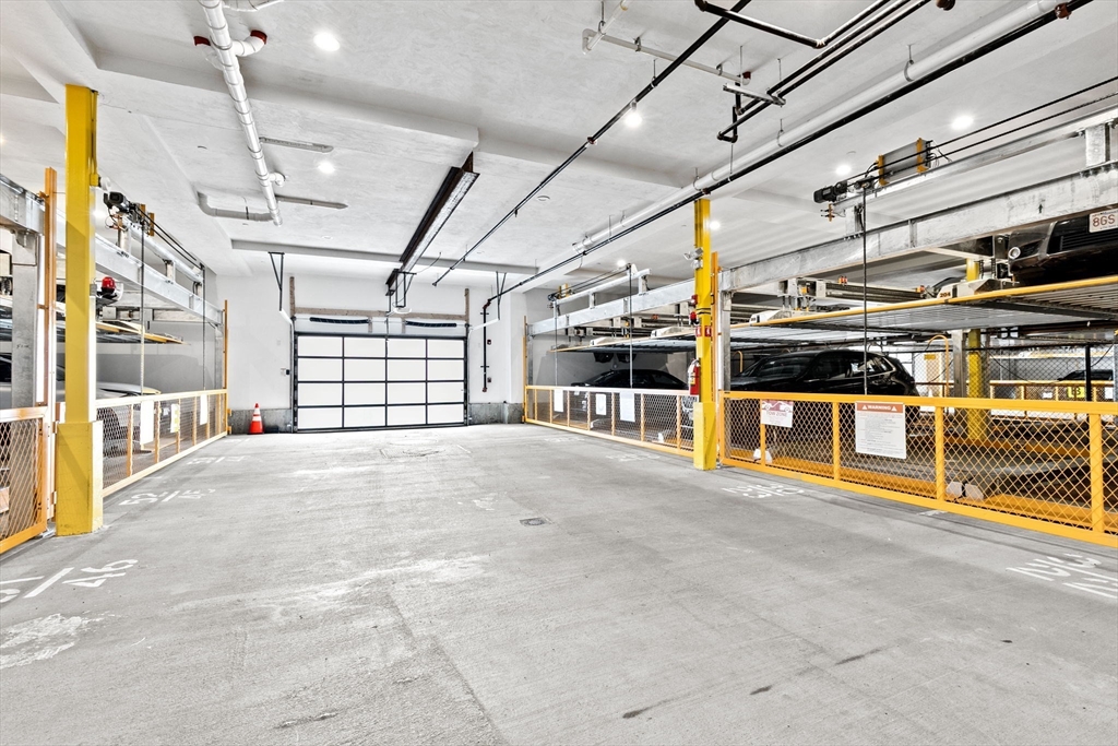 340 W 2nd St Unit: PH23