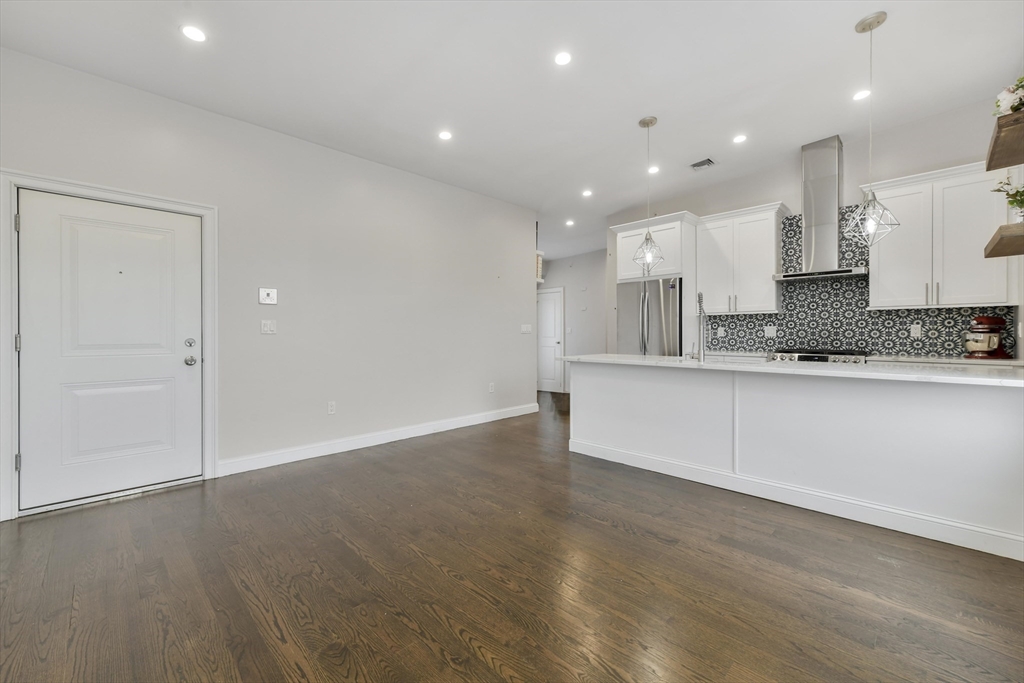 189 Trenton St. # 6