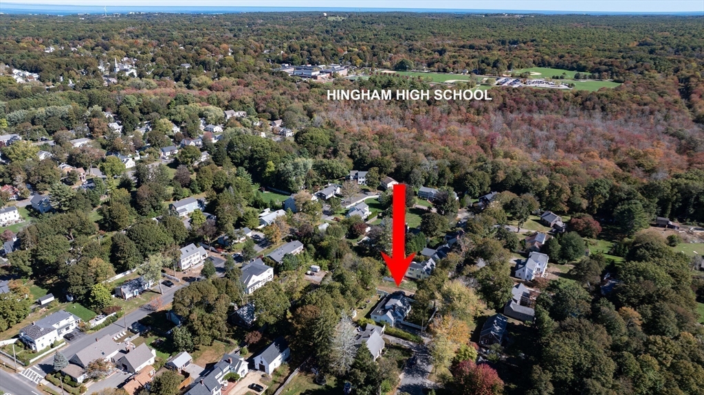 12 Merrymount Rd, Hingham