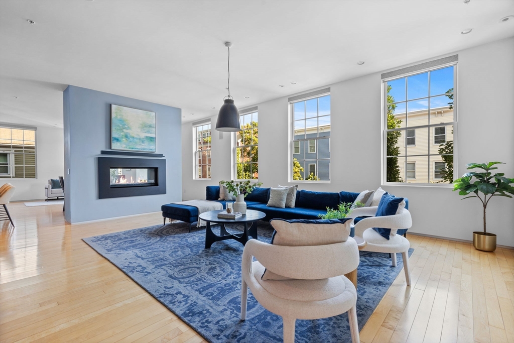 618 East 2nd St # 2, Boston Unit: 2