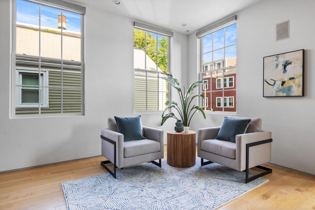 618 East 2nd St # 2, Boston Unit: 2