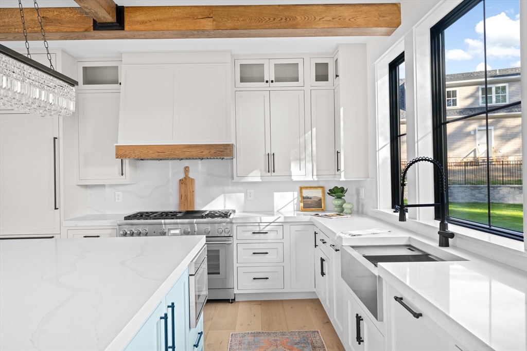 10 Hawthorn, Duxbury