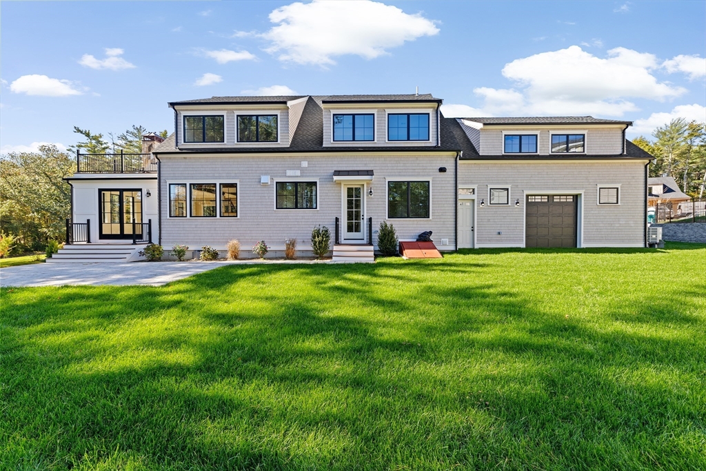 10 Hawthorn, Duxbury