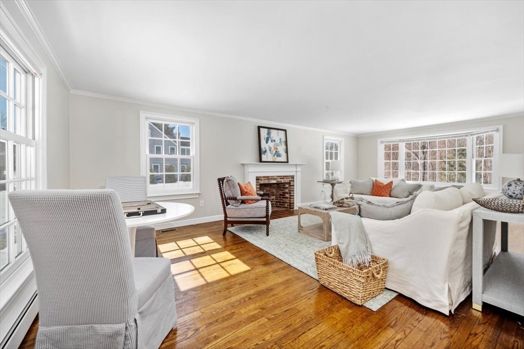 11 Berkley Cir