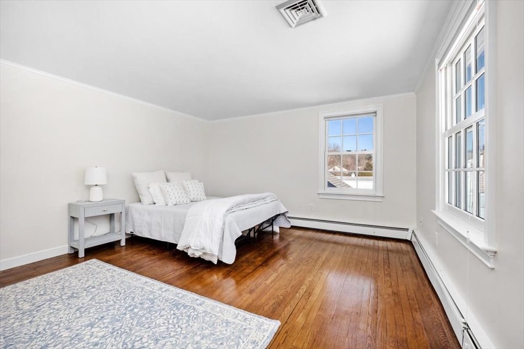 11 Berkley Cir