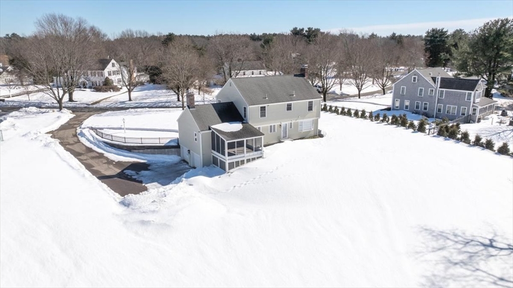 11 Berkley Cir