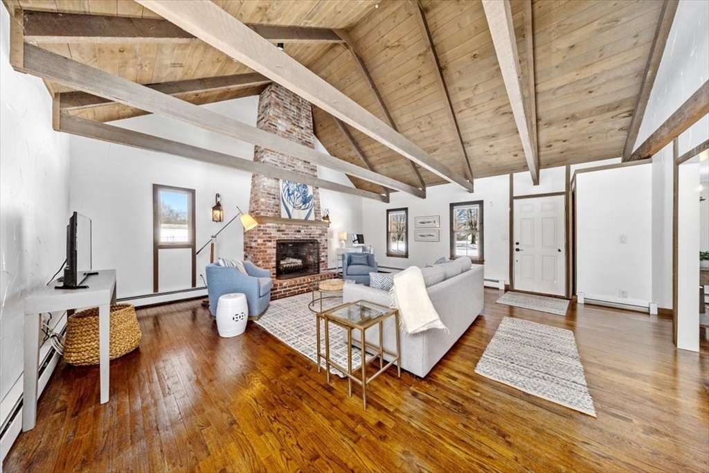 11 Berkley Cir