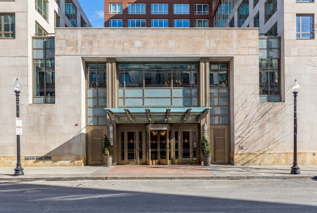 400 Stuart St # 16J