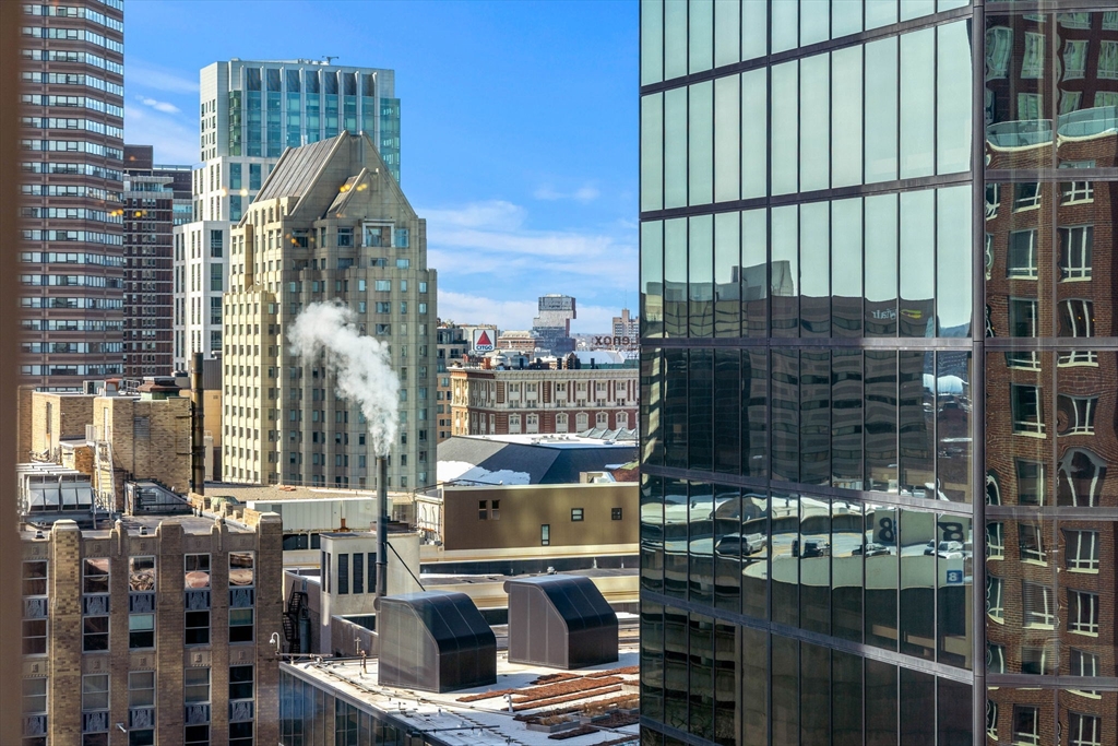400 Stuart St # 16J