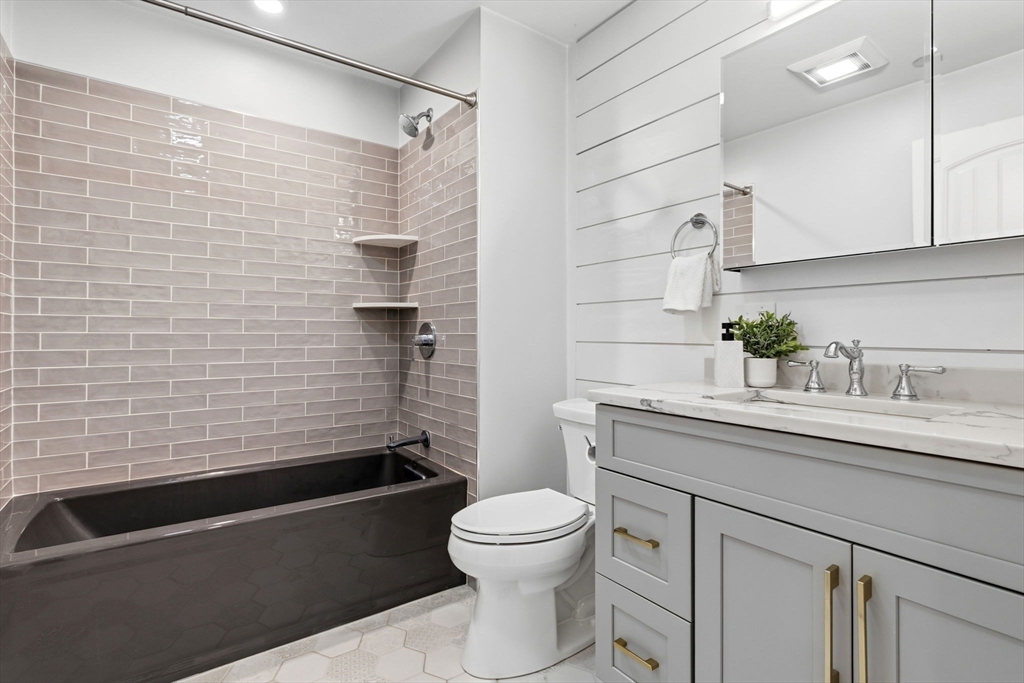 150-156 Athens St # 2