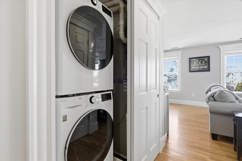 77 Baxter St # 3