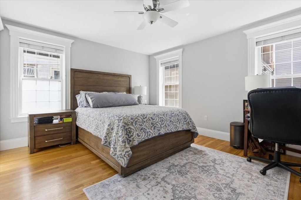 77 Baxter St # 3