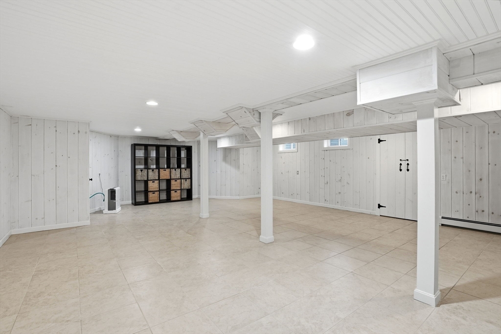 193 East St