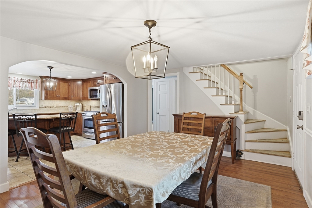 33 Julia Rd