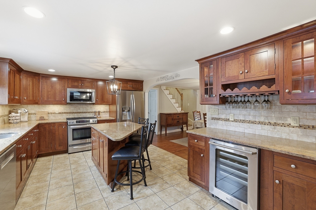 33 Julia Rd