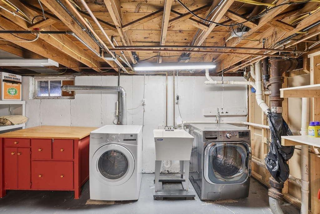 33 Julia Rd