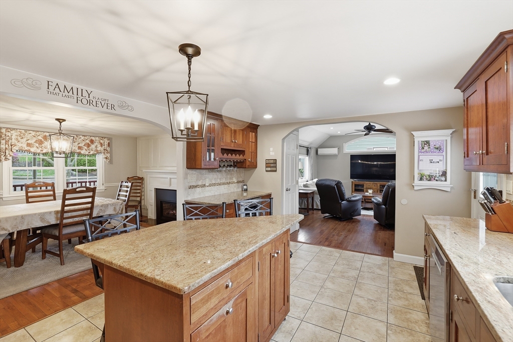 33 Julia Rd