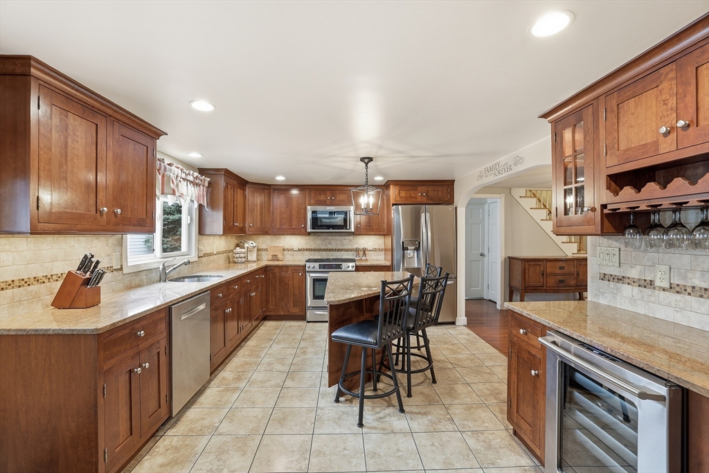 33 Julia Rd