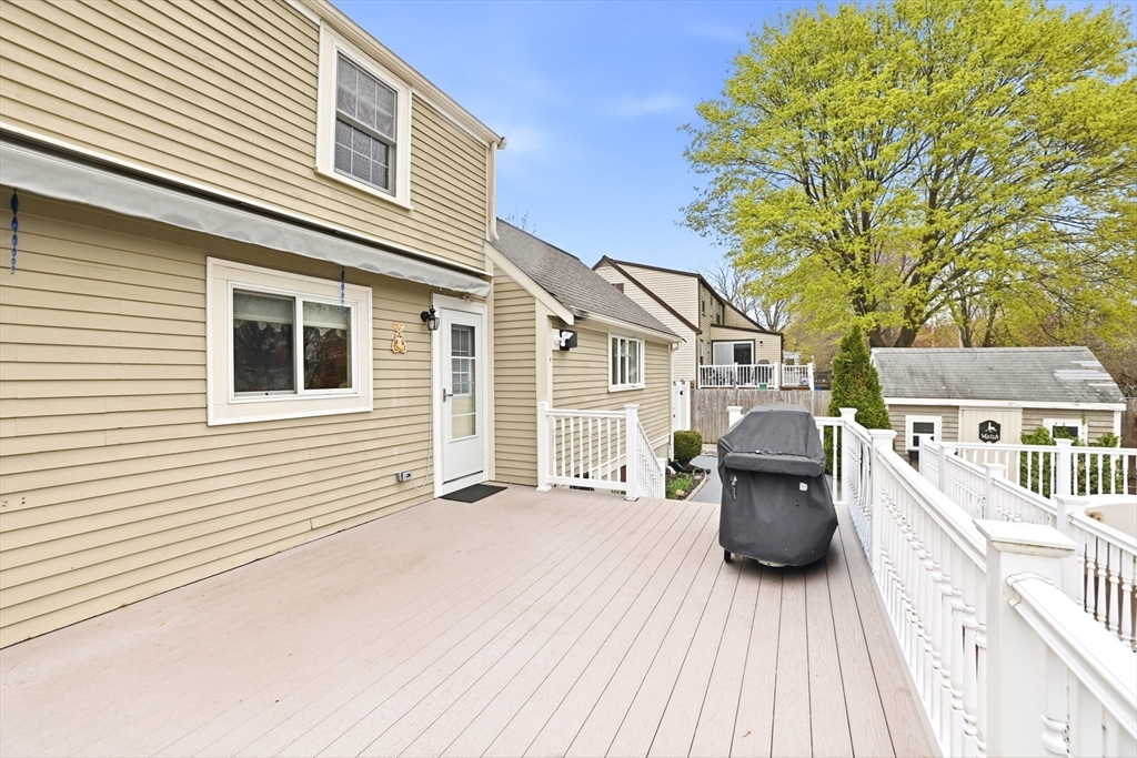 33 Julia Rd